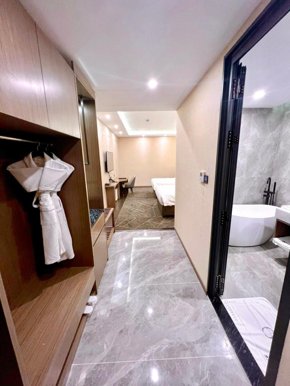 Wah Fu Hotel Cidade de Ho Chi Minh Exterior foto
